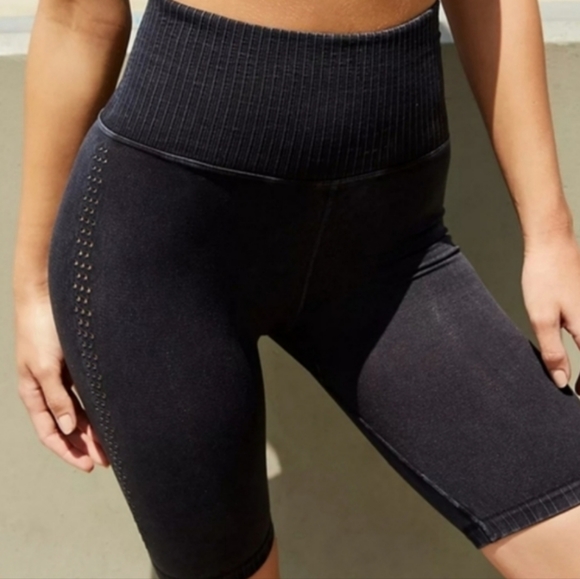FP Movement Good Karma High Waisted Bike Shorts Black X-Small/Small - Picture 13 of 16